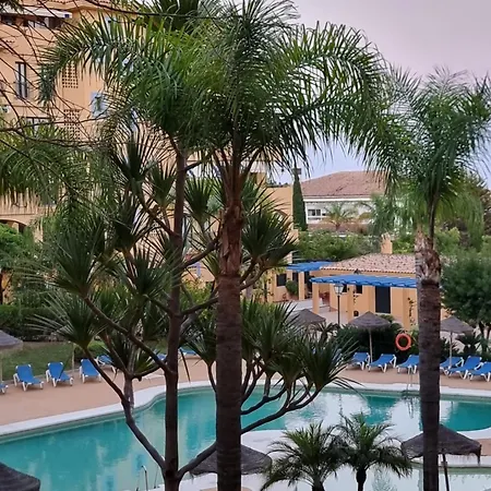 Luxury Blue Coast Seaside Retreat דירה