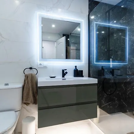 Luxury Blue Coast Seaside Retreat Apartment Marbella