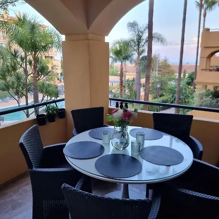 Luxury Blue Coast Seaside Retreat Apartment Marbella